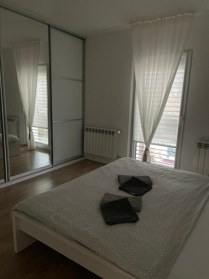 Apartman V Centre Michaloviec Михаловце Экстерьер фото