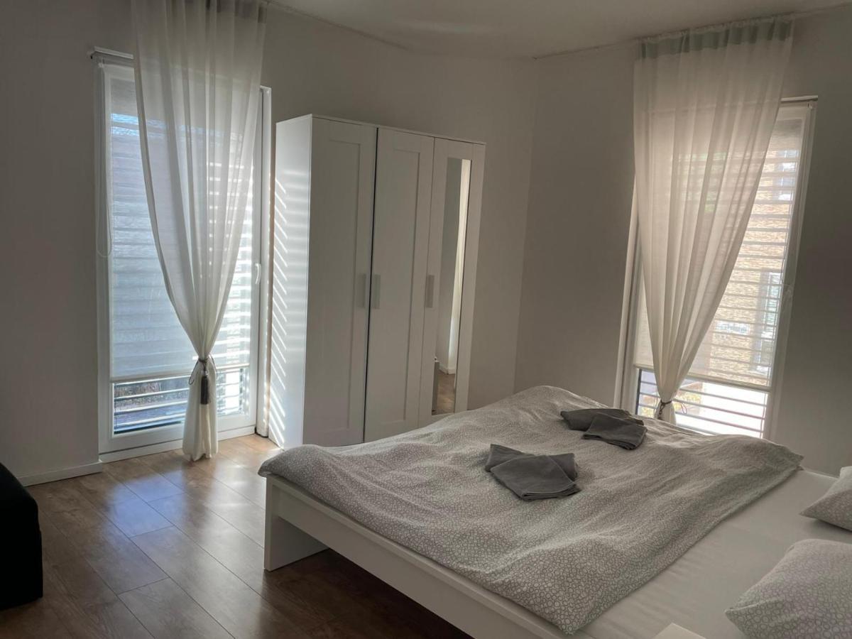 Apartman V Centre Michaloviec Михаловце Экстерьер фото