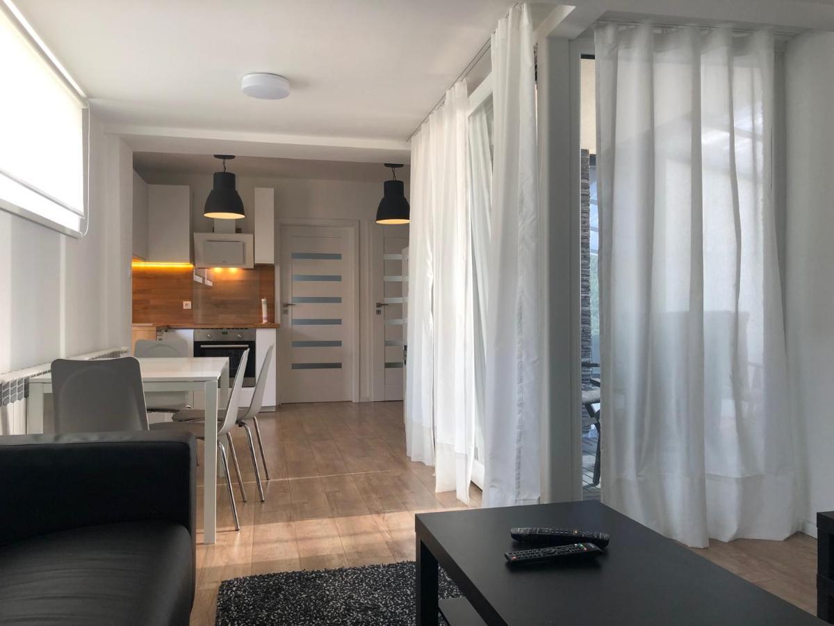 Apartman V Centre Michaloviec Михаловце Экстерьер фото
